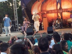 Khurshid Alam performing